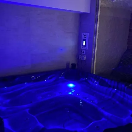 Dominik Hills - & Apartamento