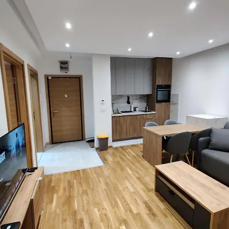 Dominik Hills - & Appartement *