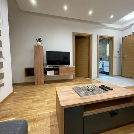 Dominik Hills - & Zlatibor