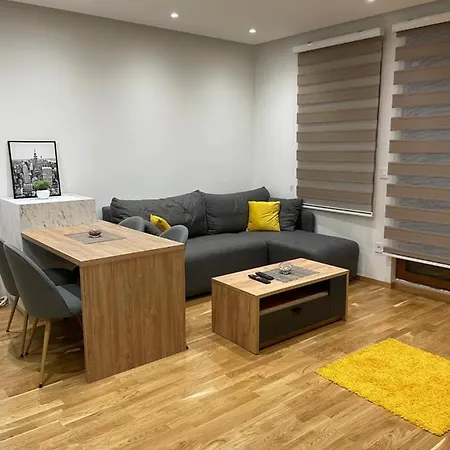 Apartment Dominik Hills - & *